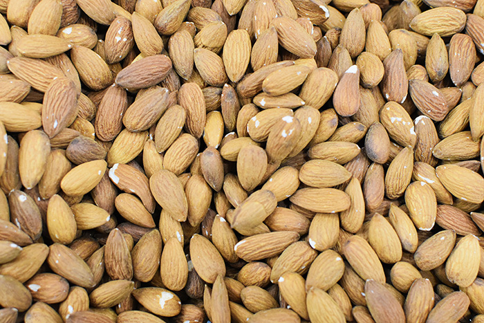 5 smart ways to stretch your dollar at the grocery store