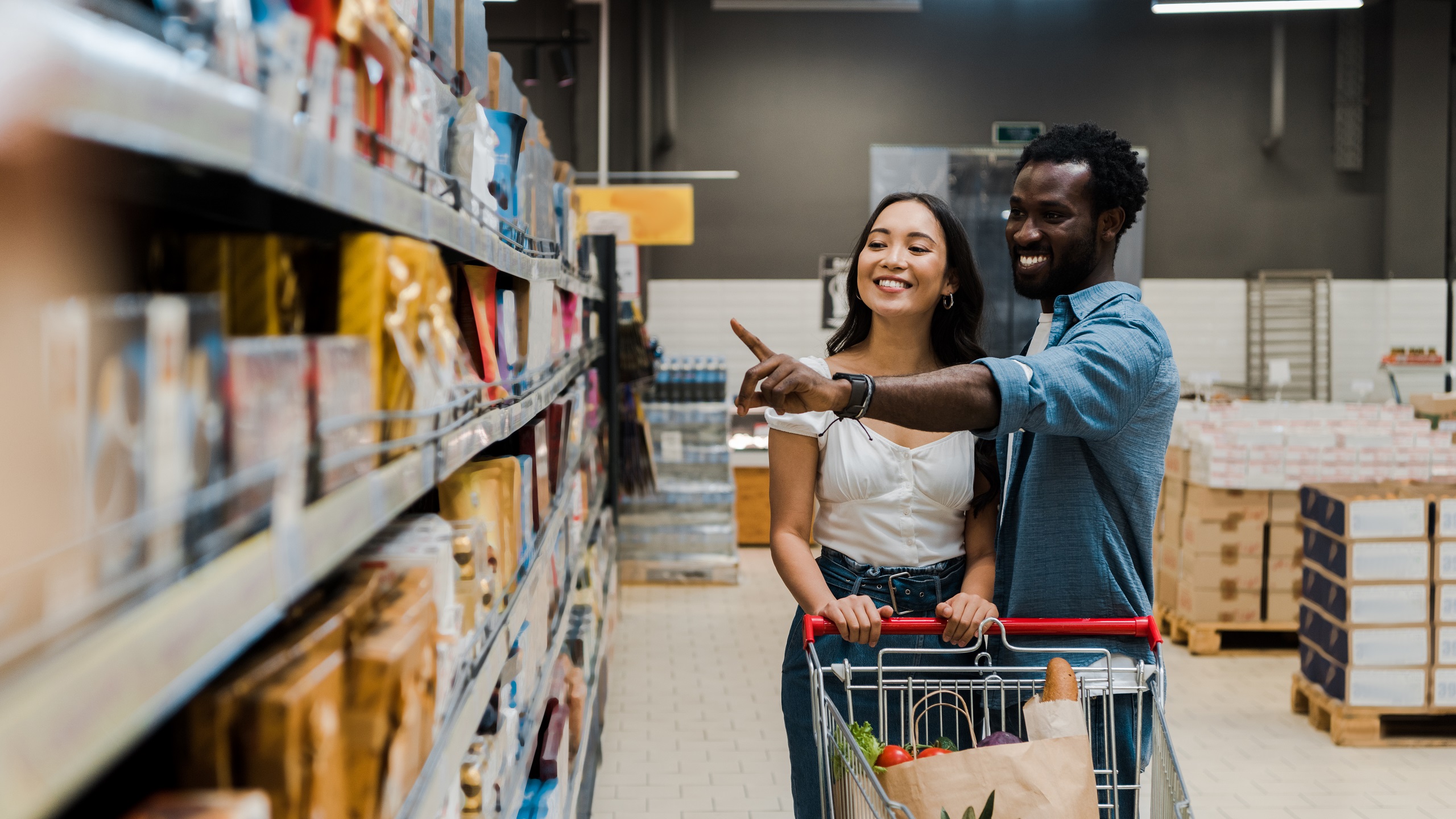 How to buy food in bulk and save money at the grocery store