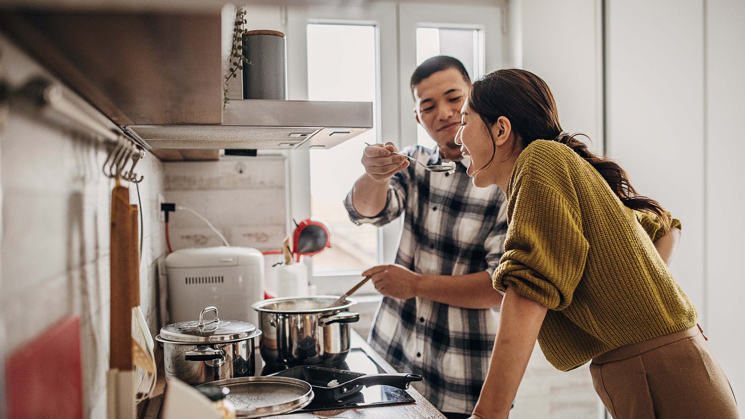 Gas vs. Electric Stoves: What's The Difference?