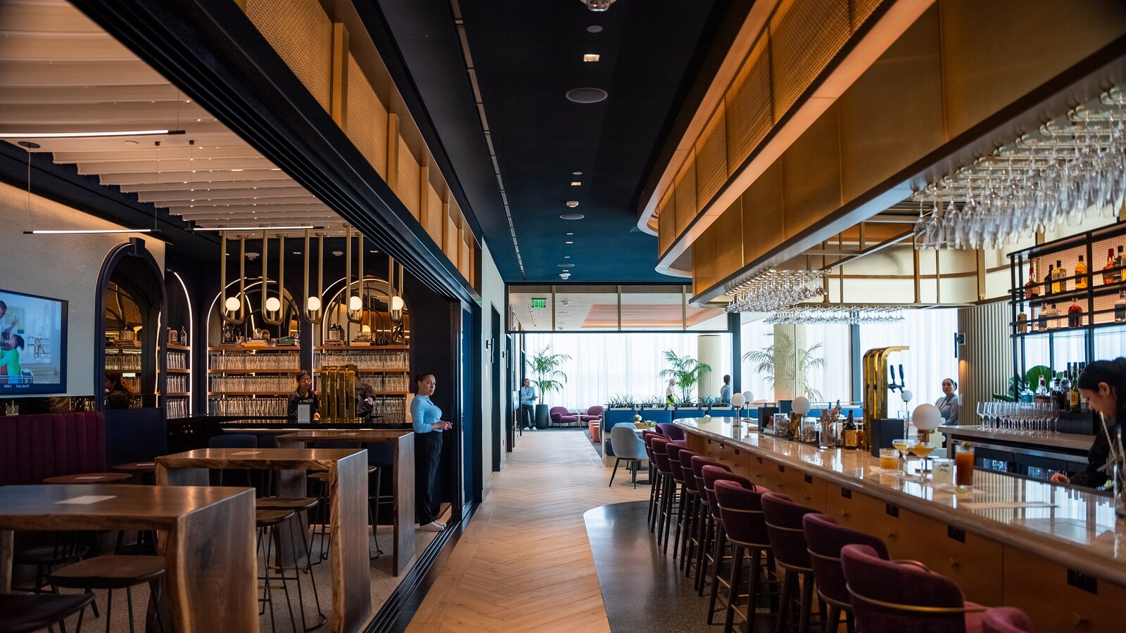 Guide To The Chase Sapphire Lounge At Boston Logan Airport Chase
