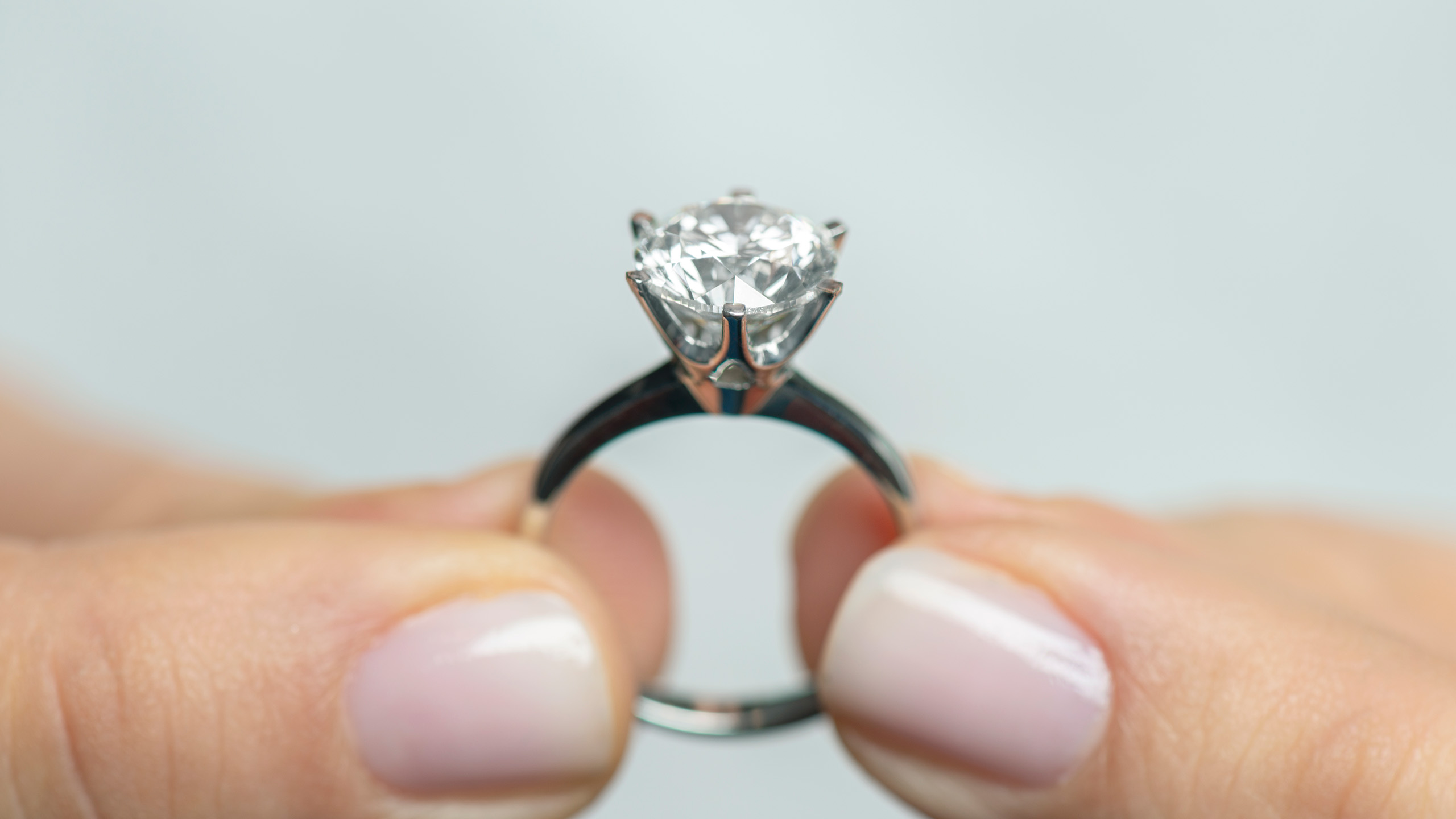 12 Tips for Buying an Engagement Ring