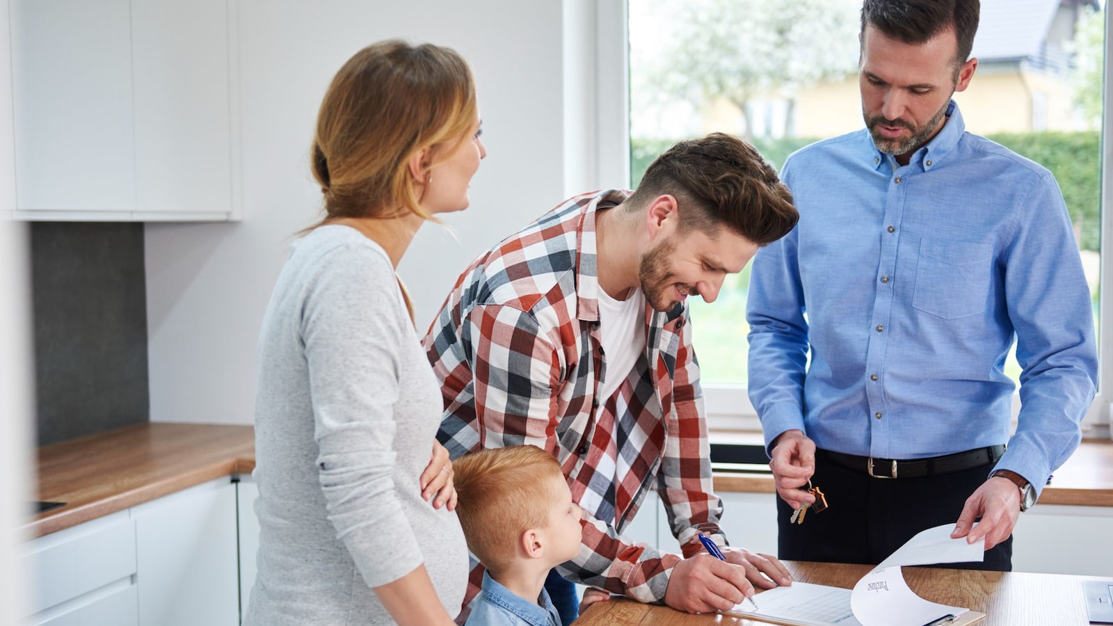 Notary Signing Agents: What Do They Do? | Chase