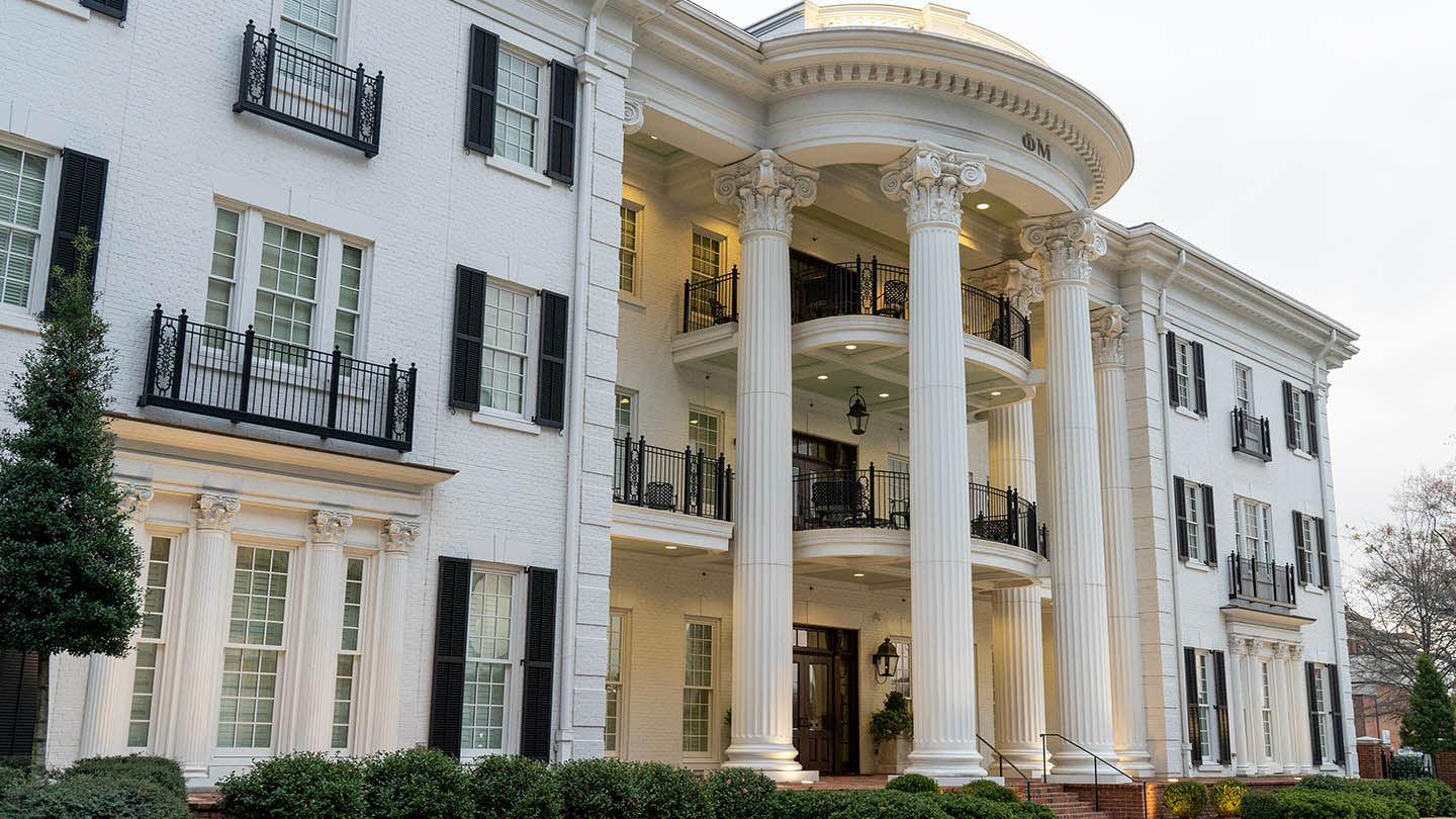 Can You Use Scholarships or Grants for Greek Life Costs? | Chase