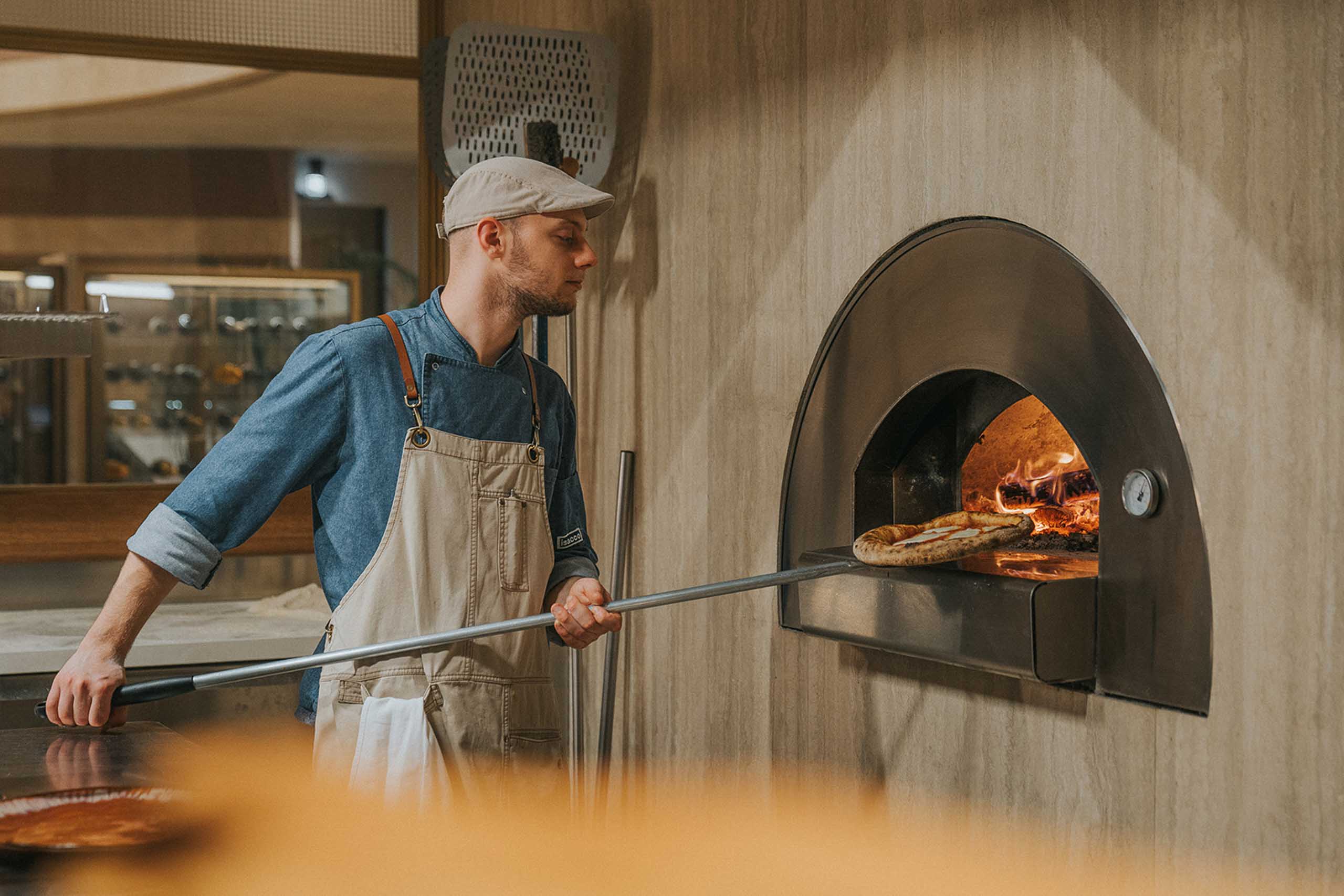 Pizza oven