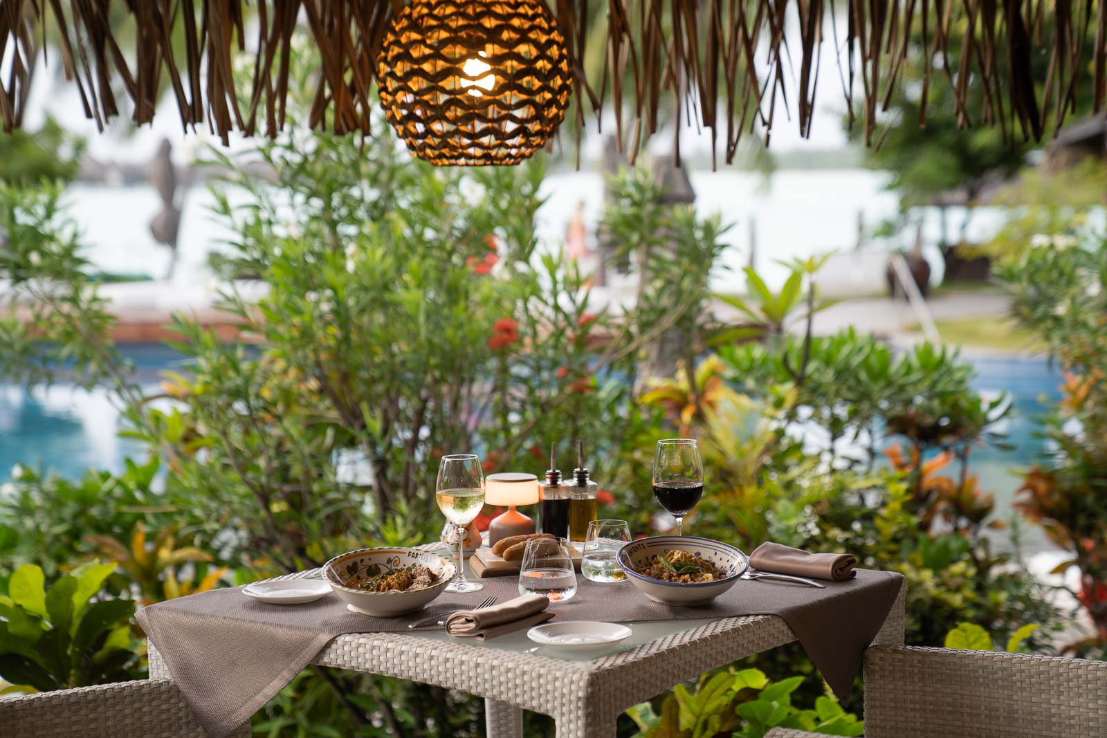 Fine dining table