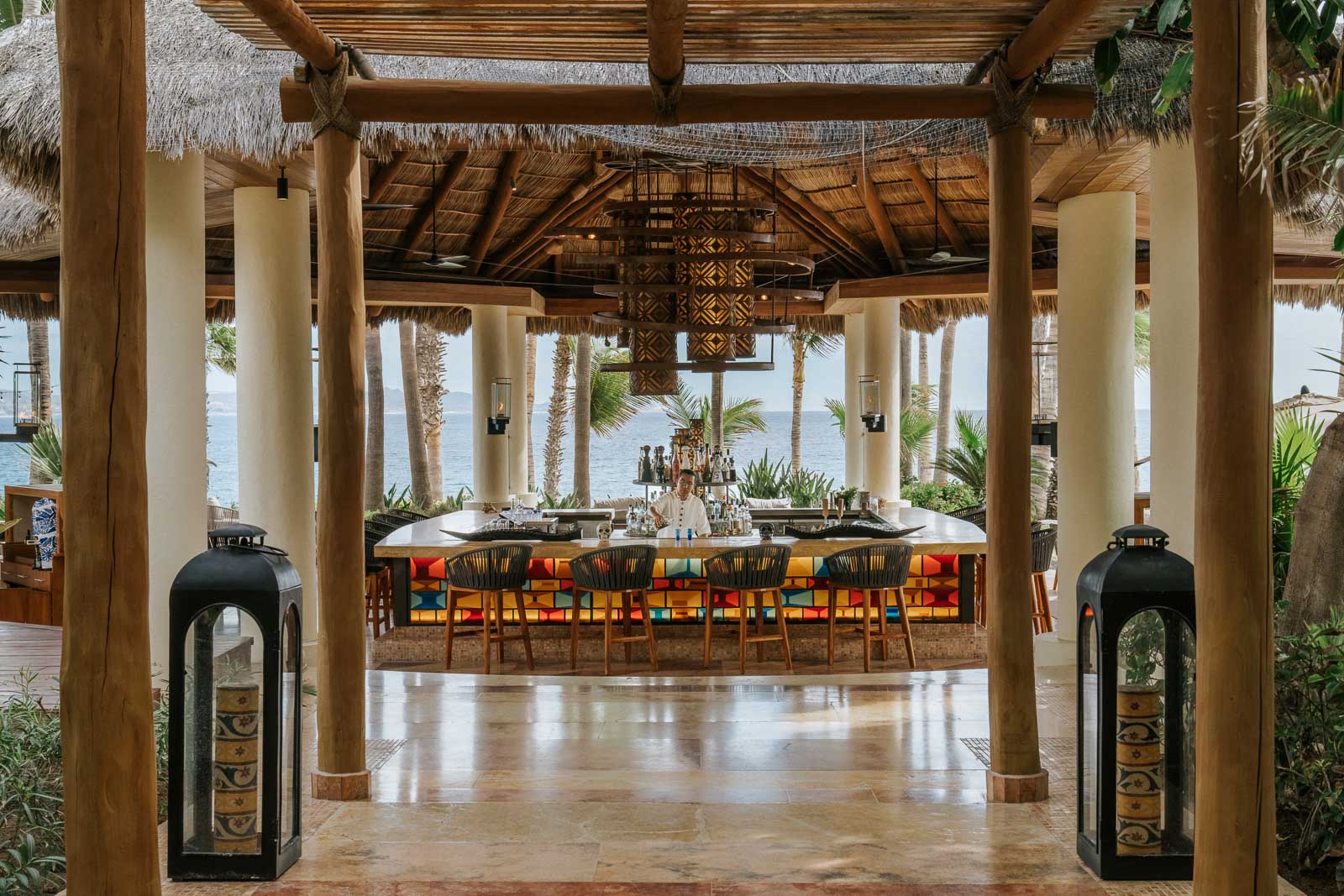 The open-air Agua Bar 
