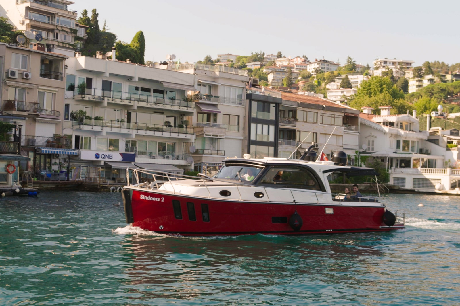Boat sailing along the Bosphorous