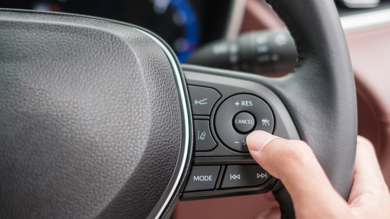 HOW TO USE CRUISE CONTROL PROPERLY IN YOUR CAR 