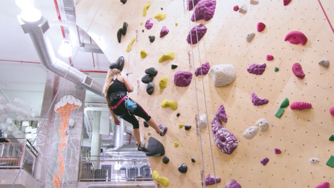 A climbing gym scales up — with viral potential